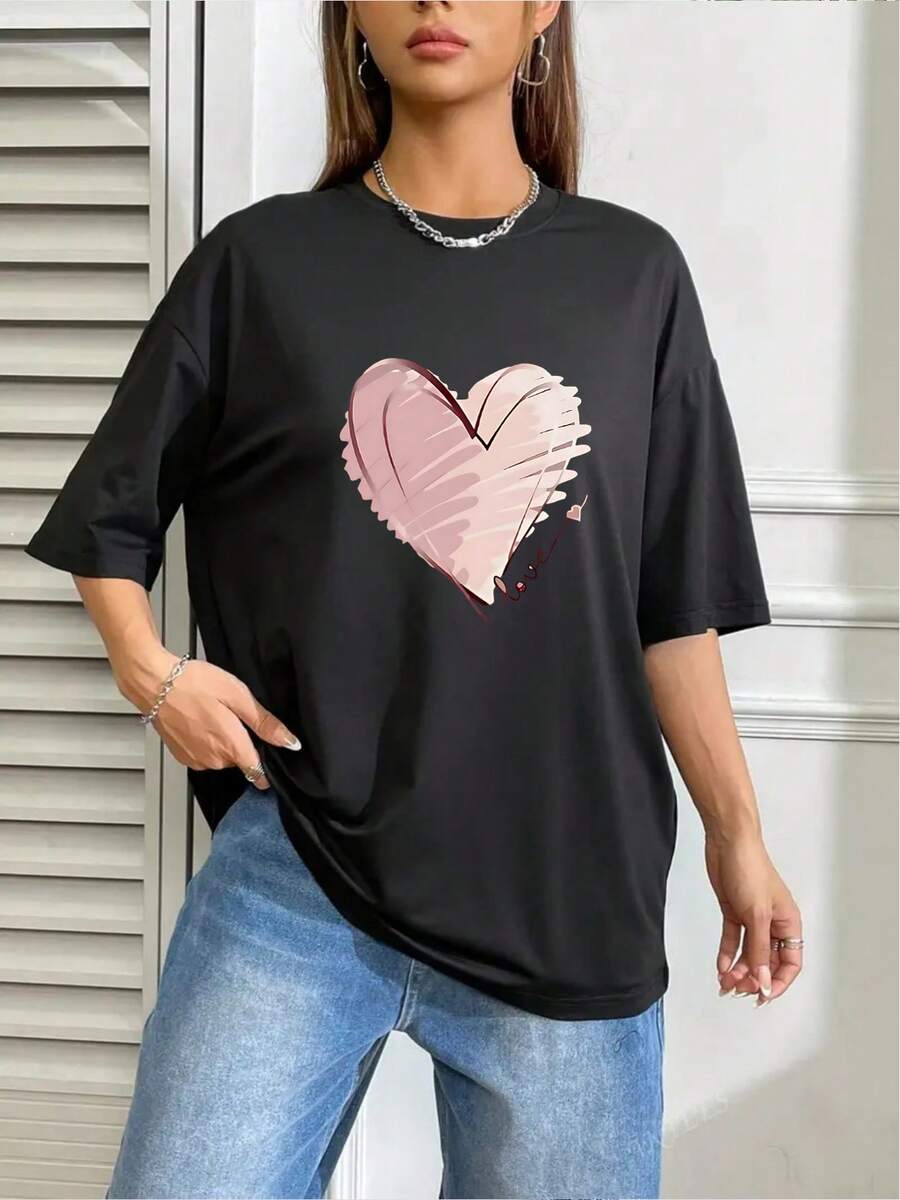 Women's T-Shirt: Simple And Elegant, Sporty, Plus Size, Loose Fit, And Short Sleeves (With A Heart Graffiti Print), Suitable For Shopping, Lounging At Home, And Other Occasions. Women's Top/Short-Sleeved Shirt/Women's T-Shirt. - 黑色 - 查看 1