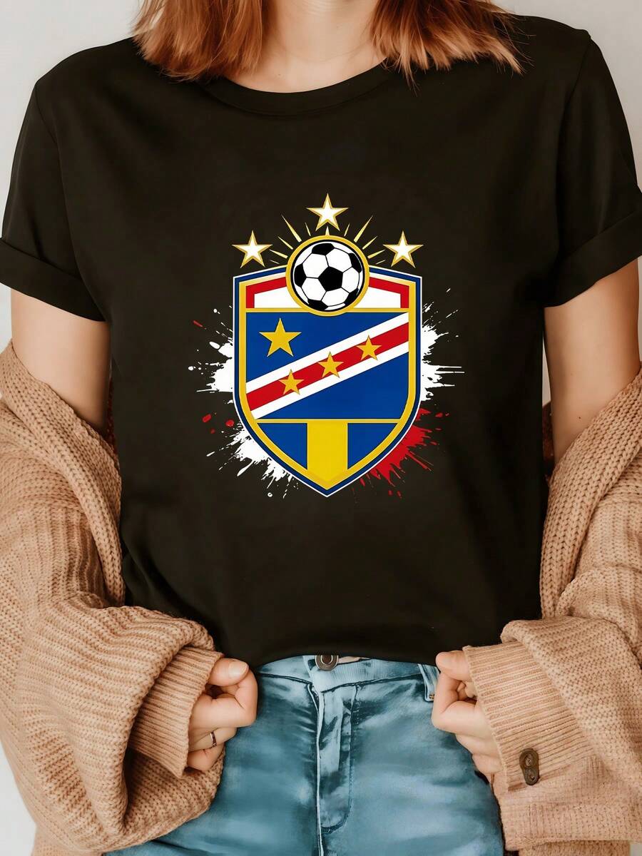 Shield With Soccer Ball And Gold Stars On A Blue And Red Background Symbolizing Sporting Passion, Strength And National Pride. Modern And Comfortable Women's T-Shirt - 黑色 - 查看 1
