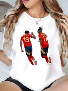 Two Soccer Players Running Together With Strength And Energy Represent Unity, Overcoming Challenges, And Sporting Passion That Inspire Movement, Courage, And Friendship. A Modern, Comfortable, And Casual Women's T-Shirt For Everyday Wear. - 白色 - 查看 1