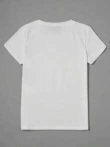 Una camiseta de cuello redondo para mujer con un diseño estampado de sombrero de paraguas con perlas sintéticas de lujo, elegante y a la moda, perfecta para uso casual en todas las estaciones, que encarna un estilo urbano chic. - Blanco - Ver 2