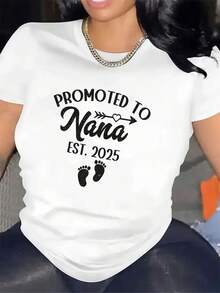 Funny T-Shirt For Women "Promoted To Grandma" - T-Shirt With Heart And Footprint Prints, Short Sleeves And Round Neck, Suitable As A Gift For Expectant Grandmothers At A Baby Shower, Casual Pregnancy Reveal Wear, Blouses For Ladies. - 白色 - 查看 1