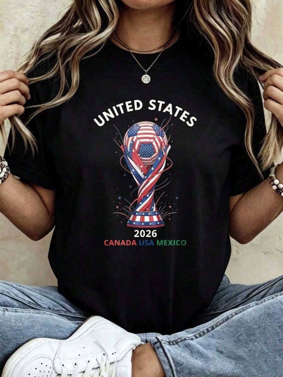 Camiseta de Mujer de la Selección de Fútbol de Estados Unidos 2026 Canadá, EE. UU., México, Camiseta de Manga Corta con Cuello Redondo de Estados Unidos 2026, Camiseta Casual para Fanáticos del Fútbol, Camiseta con Gráficos de Fútbol para Fanáticos, Camisetas Casuales de Estilo Urbano, Camiseta Estilo Y2K, Camisetas de Moda de Verano, Ropa de Verano - Negro - Ver 1