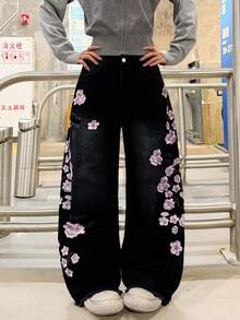 1件女款美式街頭風破洞刺繡寬腿鬆款舒適四季牛仔長褲（本產品不含腰帶/配件） - 櫻桃紅 - 查看 8