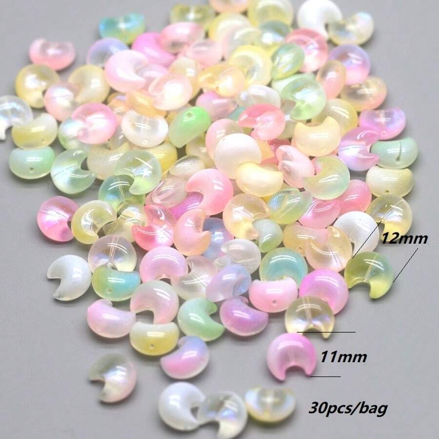 1包30顆混色11x12mm扁平月亮形珠子，適用於製作項鍊、耳環及其他DIY飾品