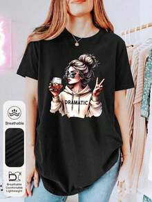 Plus Size Women's Casual Summer T-Shirt With A Print Of A Woman Holding Drinks, Featuring A Round Neck And Short Sleeves, A Sweet And Fresh Style, Versatile And Fashionable, In Black. - 黑色 - 查看 2