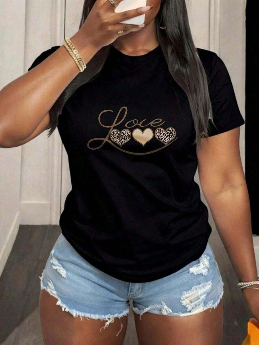 Camiseta de manga corta para mujer con estampado de corazón de leopardo y carta de amor para ocasiones informales. - Negro - Ver 1