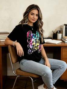 God Is In This Story Christian T-Shirt, Graphic Tee With Religious Statement Of Faith For Women, Inspirational Message, Spiritual Gift For Her, Church Clothing, Blouses For Women - 黑色 - 查看 5
