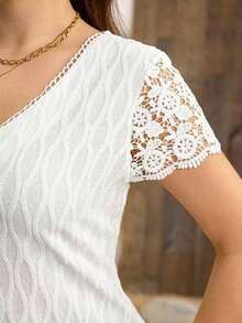 Clasi Blusas de verano para mujer de talla grande, blusa elegante, camiseta blanca, camiseta de punto jacquard, camiseta con encaje en contraste - Blanco - Ver 3