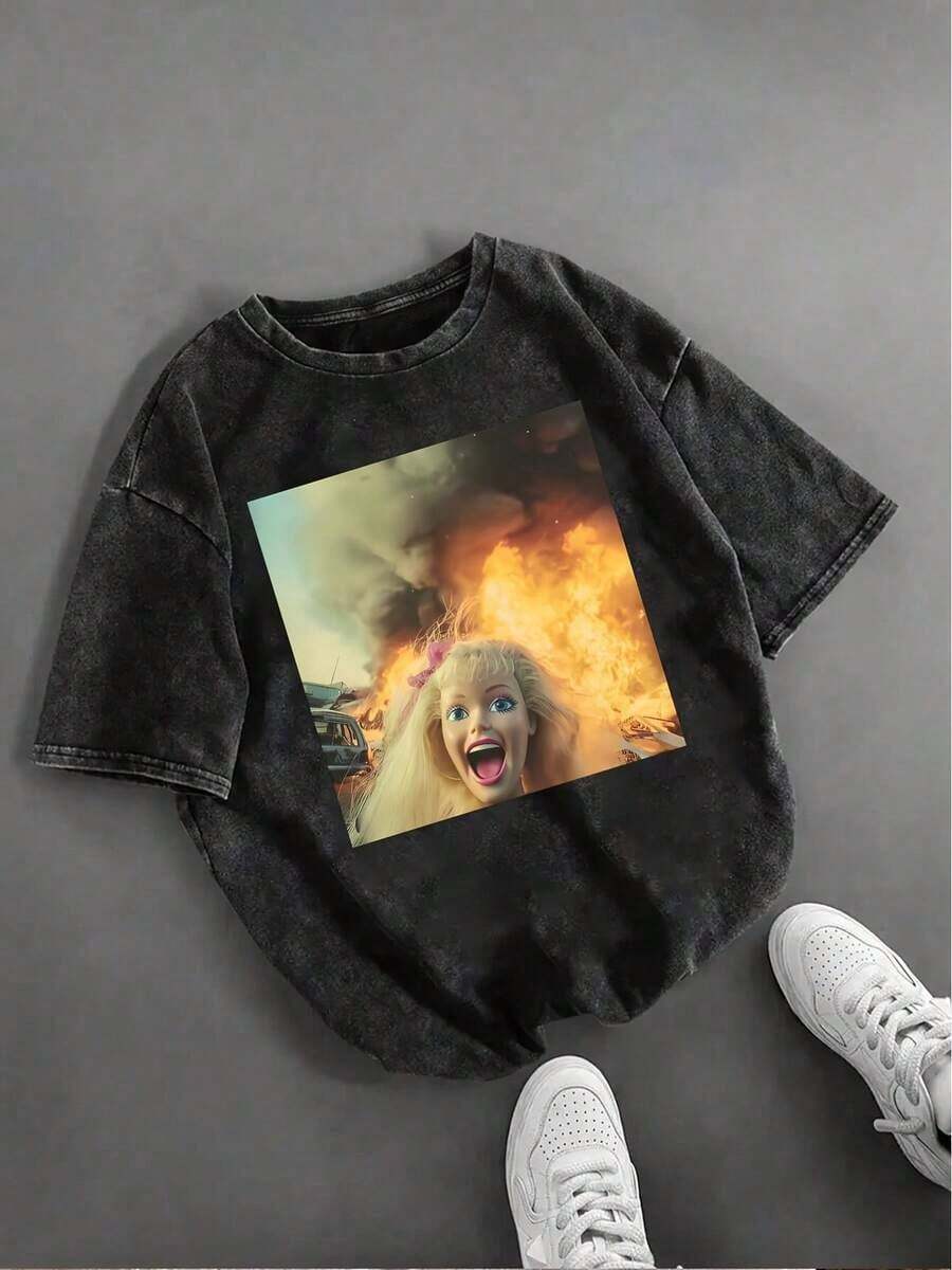 Camiseta de manga corta con cuello redondo y estampado divertido de cara de muñeca, estilo retro casual, para uso diario y con apariencia lavada | Estilo vintage, longitud regular, temporada de verano - Negro - Ver 1