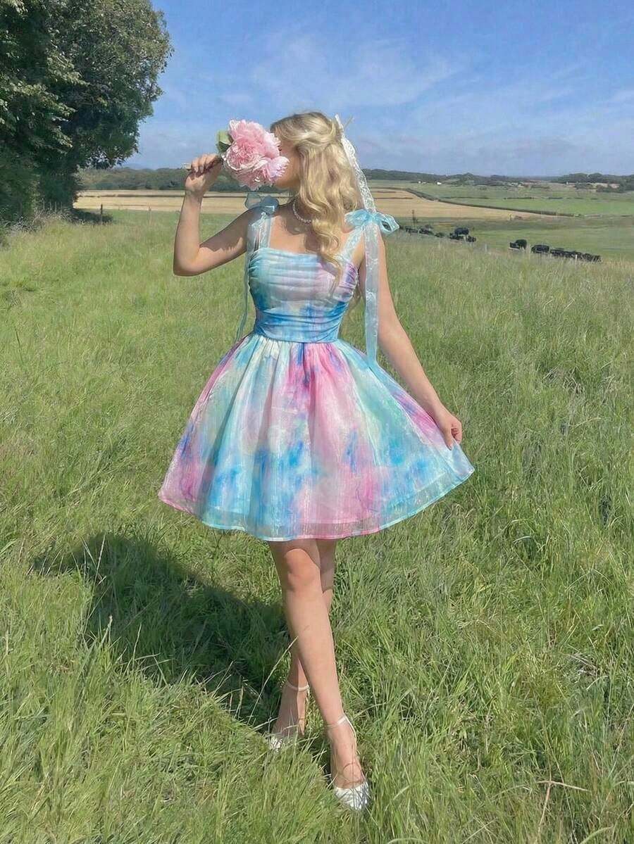 Vestido corto de mujer con estampado de teñido anudado, hombros fruncidos y diseño de nudo a la moda - Multicolor - Ver 1