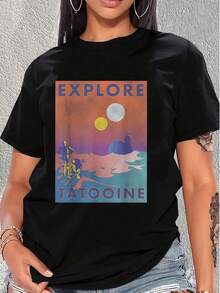 Explora un paisaje de dos soles sobre un horizonte desértico que simboliza aventura y libertad en mundos lejanos camiseta de mujer  cómoda y moderna para amantes de viajes galácticos y fantasía - Negro - Ver 6