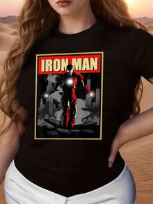 Figure Advancing Through Ruins With A Bright Light On His Chest, A Symbol Of Strength And Determination. Comfortable Women's T-Shirt, Ideal For Everyday Wear And Lovers Of Epic Heroes. - 黑色 - 查看 6