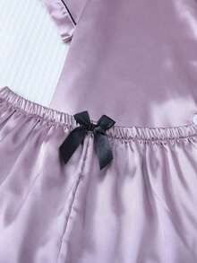 Conjunto de pijama de 2 piezas con camisa de manga corta con solapa y pantalones cortos con moño, ropa de dormir para mujer, conjunto de dos piezas - Lila Púrpura - Ver 7