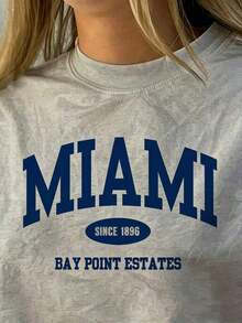 Fashion Clothing: Women's Casual Short Sleeve T-Shirt - Miami Oval Emblem Design, White And Navy Letter Print, Medium Elastic Crew Neck, Suitable For Spring, Summer And Autumn, Machine Washable, Loose Fit, Bold Pattern, Soft Texture Fashion T-Shirt. Classic Crew Neck, Short Sleeve, Solid Basic Style. - 灰色 - 查看 2