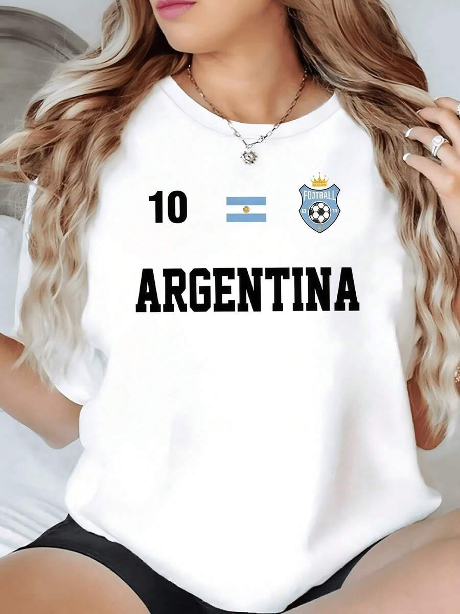 Argentine Flag Alongside The Number 10 And A Football Emblem Symbolizing Passion For The Sport And National Pride. Comfortable Women's T-Shirt For Casual Wear And Sports Days - 白色 - 查看 1