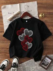 Camiseta de cuello redondo y mangas cortas de ropa fashion, fabricada en México, para la temporada primavera-verano 2025. Con estampado de dibujos animados, es un modelo de pareja, apta para usar tanto por dentro como por fuera, ideal para oficina y estilo casual, diseñada para hombres y mujeres, en unidad individual. - Negro - Ver 2
