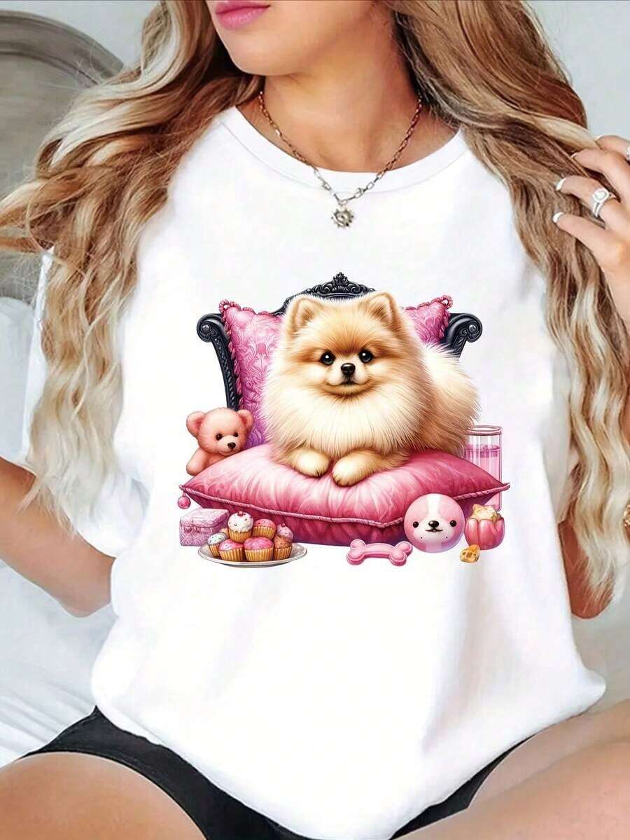 100% cotton Camiseta Gráfica de Perro Pomerania - Mezcla Suave de con Manga Corta y Diseño de Cama Rosa & Oso Teddy, Top Lavable a Máquina con Cuello Redondo para Amantes de las Mascotas, Camiseta de Perros, Estilo Juguetón, Material Cómodo, Ropa Temática Canina, Aficionados a la Moda - Blanco - Ver 1