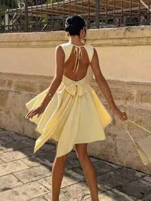 Vestido corto de mujer de unicolor y cuello cuadrado, con diseño elegante de lazo en la espalda, versátil para salidas casuales de verano y citas a cenar - Amarillo - Ver 8