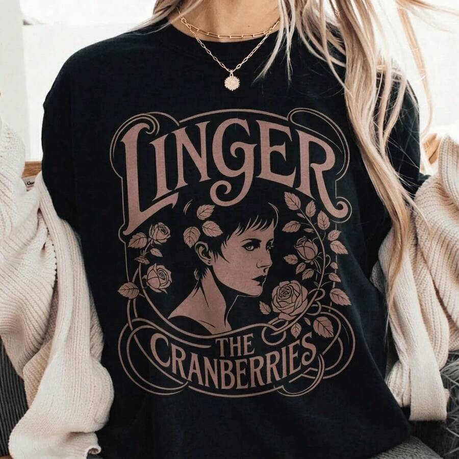 Camiseta con Gráficos de Rock Retro de los 90, Camiseta Estilo Banda Vintage, Camiseta Alternativa Grunge de Banda de los 90, Ropa Gráfica para Festivales, Comodidad C # Camiseta Lors - Estilo Urbano Vintage Unisex, Holgada, de Algodón, Manga Corta, Cuello Redondo, 100% Algodón Puro - Negro - Ver 1