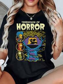 Tree House Wrapped In Twisted Branches With Three Cartoonish Creatures Framed Evoking Mystery. Women's T-Shirt, 100% Cotton, 220g - 黑色 - 查看 1