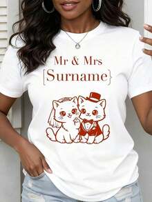 "Mr. And Mrs. Cat" Wedding T-Shirt For Couples, Personalized T-Shirt With Surnames For Couples, Bride And Groom Design With Adorable Kittens, White Cotton T-Shirt. - 白色 - 查看 7