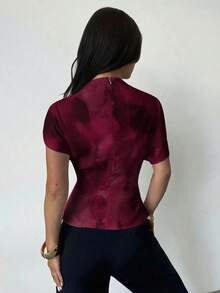 Blusa ajustada de estampado animal minimalista y casual con cuello fruncido, manga asimétrica y cintura fruncida, para mujer, para todas las estaciones - Rojo - Ver 2