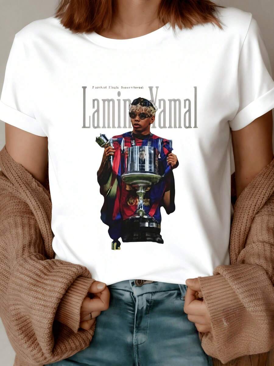 A Design Depicting A Moment Of Triumph, With A Person Lifting A Trophy, Surrounded By Vibrant Colors, Symbolizing Effort, Joy, And Passion For Achievement. A Modern, Comfortable, Casual Women's T-Shirt For Everyday Wear. - 白色 - 查看 1