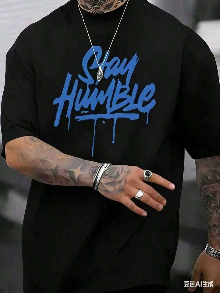 Camiseta con patrón de letras azules "Stay Humble", camiseta de algodón para hombre para uso diario, 220g de algodón, cómoda, para hacer recados, relajarse o diversión al aire libre, 100% algodón cómodo VZKU - Negro - Ver 1