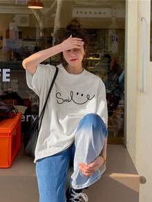 Women's Casual Loose Smile Minimalist Cute Short Sleeve T-Shirt, Breathable, Comfortable And Cooling For Summer - Light Gray - View 1