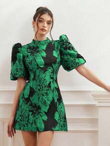 Aveloria Revavyn Vestido corto minimalista de manga corta con cintura ceñida, estampado todo sobre, de estilo bohemio y de vacaciones, con base negra y contraste de color burdeos, manga abullonada y estilo jacquard, para verano, primavera, otoño - Verde - Ver 1