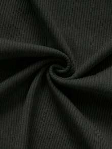 Vestido corto con cuello en V, botones delanteros y mangas cortas en estilo francés y silueta evasé - Negro - Ver 6