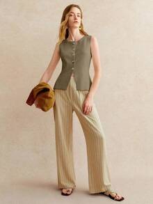 Knit Blouse – Round Neck, Front Buttons – Elegant And Minimalist Design – Perfect For Everyday Wear - 卡其色 - 查看 4