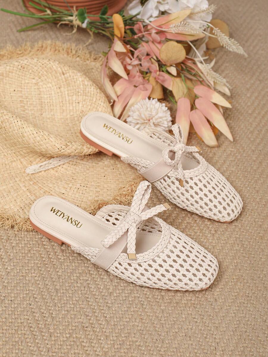 Giày mules kiểu Bohemian mới năm 2026, kiểu dáng rỗng, thoáng khí, có nơ, giày bệt phong cách phương Tây thường ngày, giày cưới, giày thoải mái với quai thun và lỗ thoáng khí, nhẹ, thoáng khí, phù hợp cho các hoạt động hàng ngày như đi chơi, mua sắm, công sở, múa ba lê và các dịp khác.