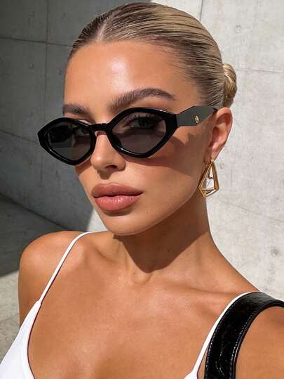 1 Pair Women's Casual Retro Polygonal Fashion Black , Suitable For Summer Vacation Outings And Daily Wear, Matching Beach Accessories, Retro Glasses, Suitable For Summer Beach Vacation, Outdoor Activities And Travel.