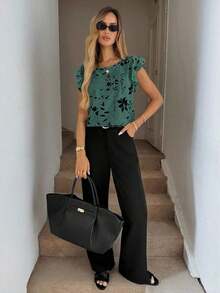 Blusa de cuello redondo con volantes y estampado de sombras florales primaverales para mujeres - verde menta - Ver 3