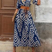 New Contrast Color Geometric Print V-Neck Ruched Waist Flared Hem Dress For Women, Suitable For Commuting, Vacation, Autumn - Naranja - Ver 5
