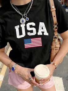 Soft Crew Neck T-Shirt With Distressed Vintage American Flag Graphic - Retro Campus Style Street Essential | Distorted White Text And Faded Flag Details Create A Cool, Casual Patriotic Vibe | A Must-Have For Game Day, Independence Day, And Summer Vacation Outfits. Black Pattern - 黑色 - 查看 5