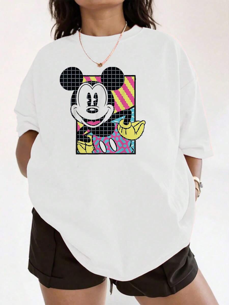 Colorful Graphic With An Iconic Smiling Figure That Conveys Joy And Youthful Energy, Perfect For Expressing A Fun And Optimistic Attitude. Comfortable And Soft Women's T-Shirt, Ideal For Everyday Wear And Casual Combinations. - 白色 - 查看 1