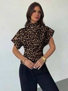 Blusa ajustada de estampado animal minimalista y casual con cuello fruncido, manga asimétrica y cintura fruncida, para mujer, para todas las estaciones - Blanco - Ver 7