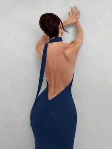 Vestido rojo sólido sin espalda con cuello halter, adecuado para citas, fiestas de Navidad y eventos de noche - Azul marino - Ver 2