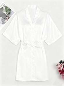 1pc Customized Name & Date Women's Floral Kimono Robe, Personalized Silk Satin Sleepwear, Suitable For Wedding, Bridal Gift And Luxury Loungewear - White - View 4