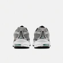 Giày thể thao nam NIKE AIR MAX MOTO 2K, kiểu dáng cổ thấp IR1476-101 - Bạc - Xem 4