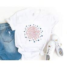 Firework USA V-Neck T-Shirt, 4th Of July T-Shirt, Independence Day T-Shirt, Gift For Americans, Red, White And Blue T-Shirt, Patriotic T-Shirt, American T-Shirt, Women's Blouses - 白色 - 查看 1