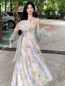 Women's Long Bohemian Dress, Halter Neckline With Pearl Appliqué, Multicolored Floral Print, Wide Princess-Style Skirt In Transparent Organza, Includes Knitted Bolero, Fresh And Elegant Style Ideal For Spring Holidays And Garden Parties. - 淺藍色 - 查看 5