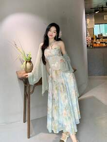 Women's Long Bohemian Dress, Halter Neckline With Pearl Appliqué, Multicolored Floral Print, Wide Princess-Style Skirt In Transparent Organza, Includes Knitted Bolero, Fresh And Elegant Style Ideal For Spring Holidays And Garden Parties. - 淺藍色 - 查看 4