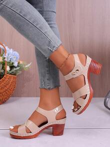 Vintage PU Leather Rivet Inlaid Chunky High Heel Open Toe Sandals, Spring/Summer - Khaki - View 5