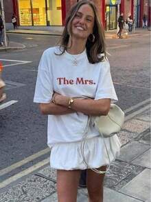 2026 New Spring Summer Collection Women's Crew Neck T-Shirt With The MRS Print - Bride T-Shirt, Wedding Gift For Her, Newlywed T-Shirt, Bachelorette Party Gift, Honeymoon T-Shirt, Bachelorette Party T-Shirt, Casual White T-Shirt For Wife - 粉色 - 查看 1