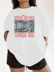 Illustration Depicting A Tropical Landscape With A Boat Sailing Among Palm Trees Next To A Giant Creature Resting, Conveying Freedom And Fantasy. Casual, Comfortable, And Modern Women's T-Shirt For Everyday Wear. - 白色 - 查看 6