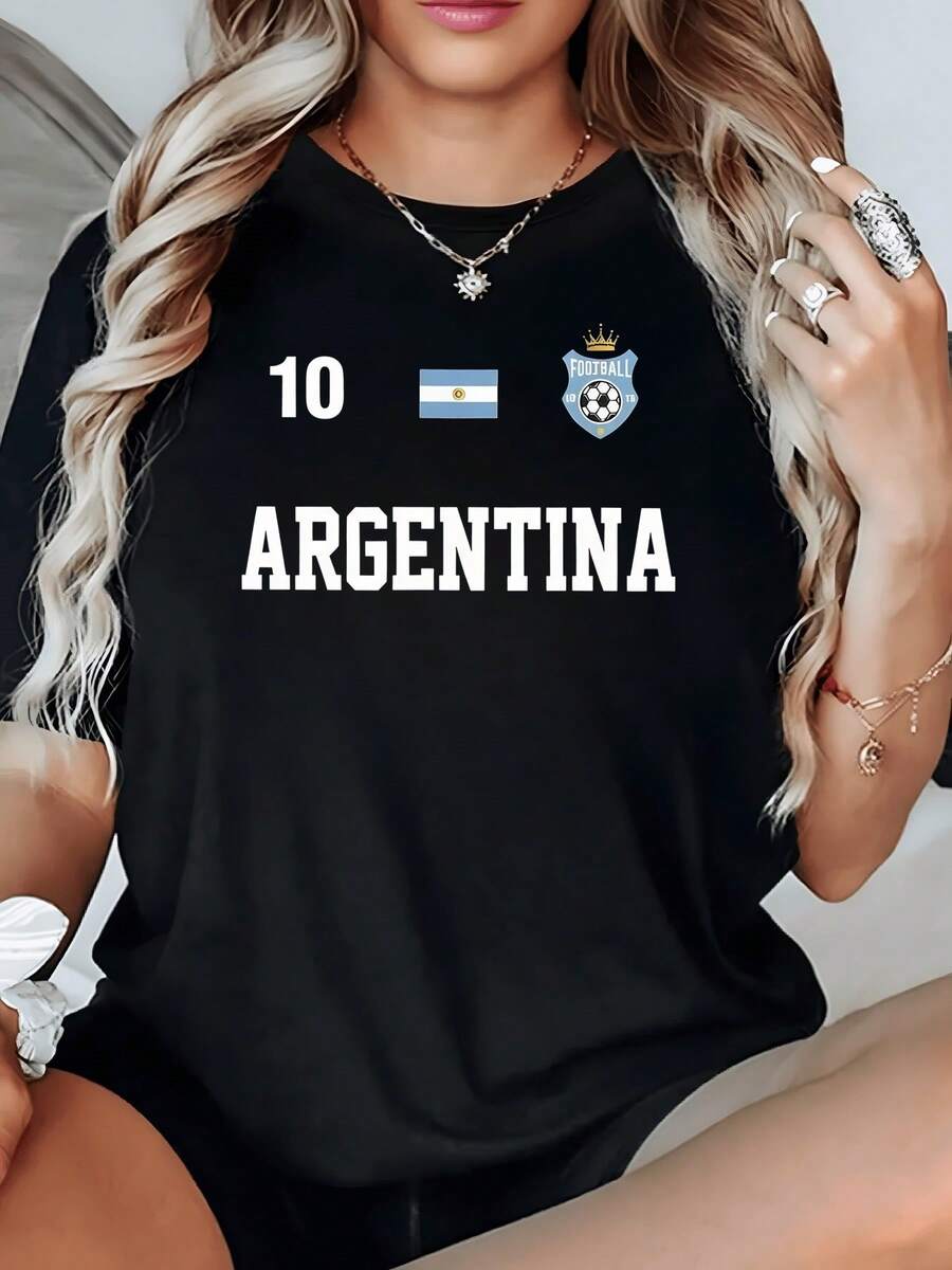 Argentine Flag Alongside The Number 10 And A Football Emblem Symbolizing Passion For The Sport And National Pride. Comfortable Women's T-Shirt For Casual Wear And Sports Days - 黑色 - 查看 1