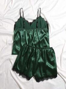 Conjunto de pijama con top de cami de satén con ribete de encaje y shorts - Verde Oscuro - Ver 2